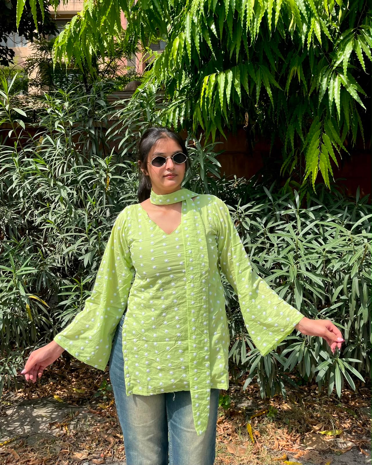 Pesto Kurti (with neck band)