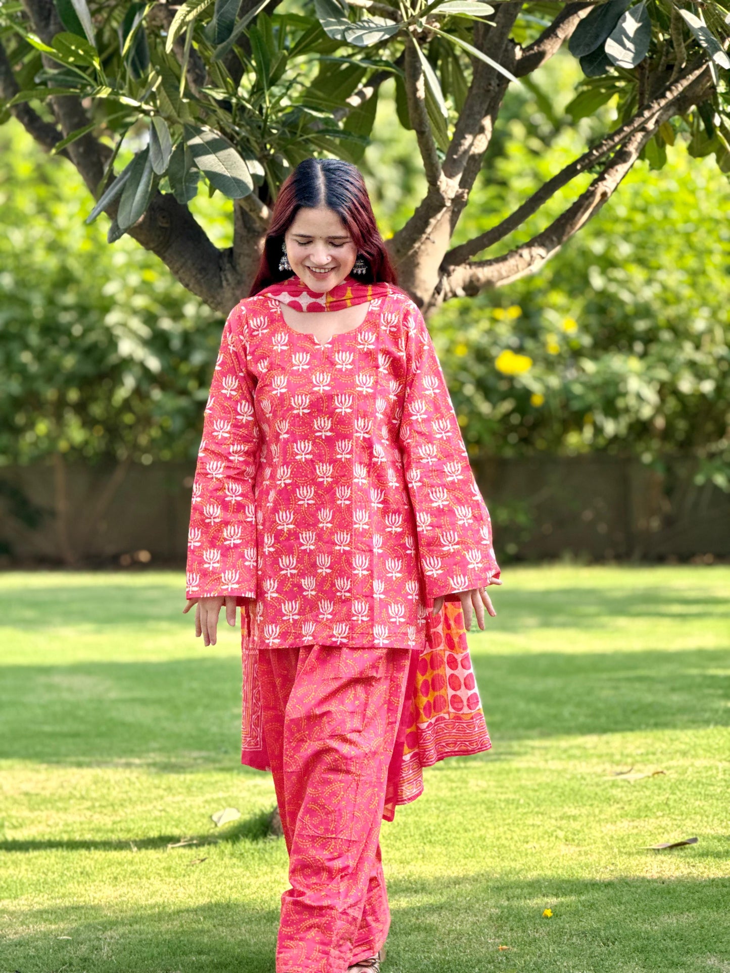 Sidra Farshi Salwar Set