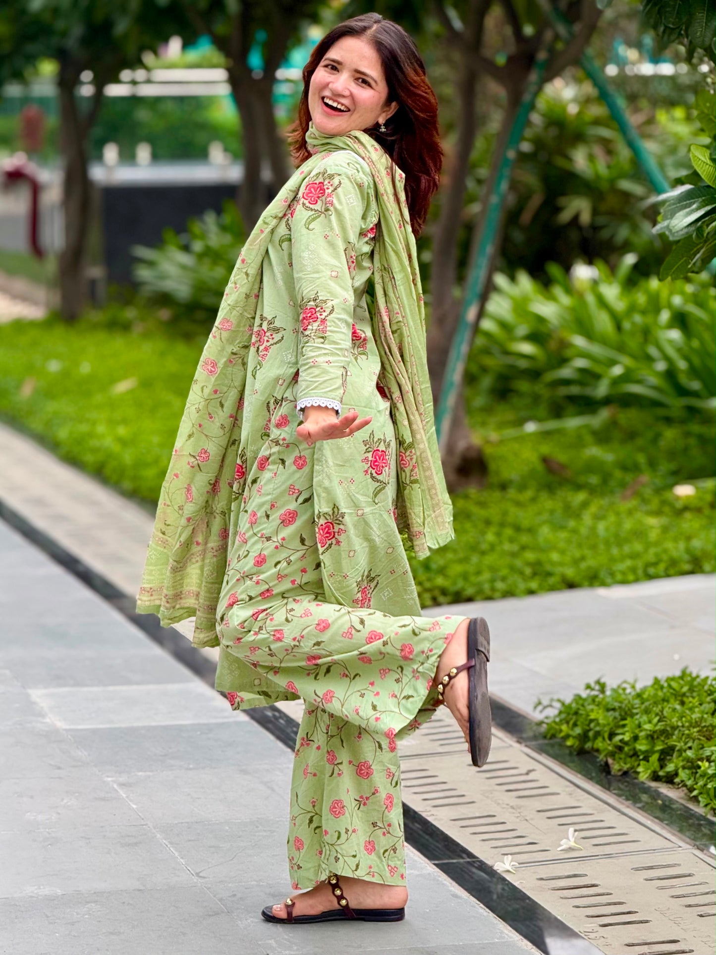 Pista Phool Set
