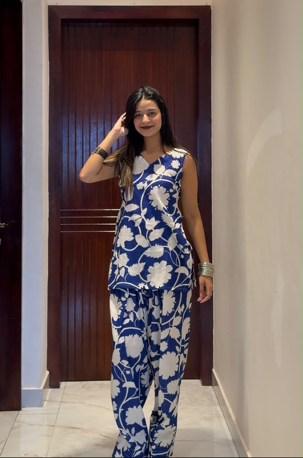 Vanya Farshi Set