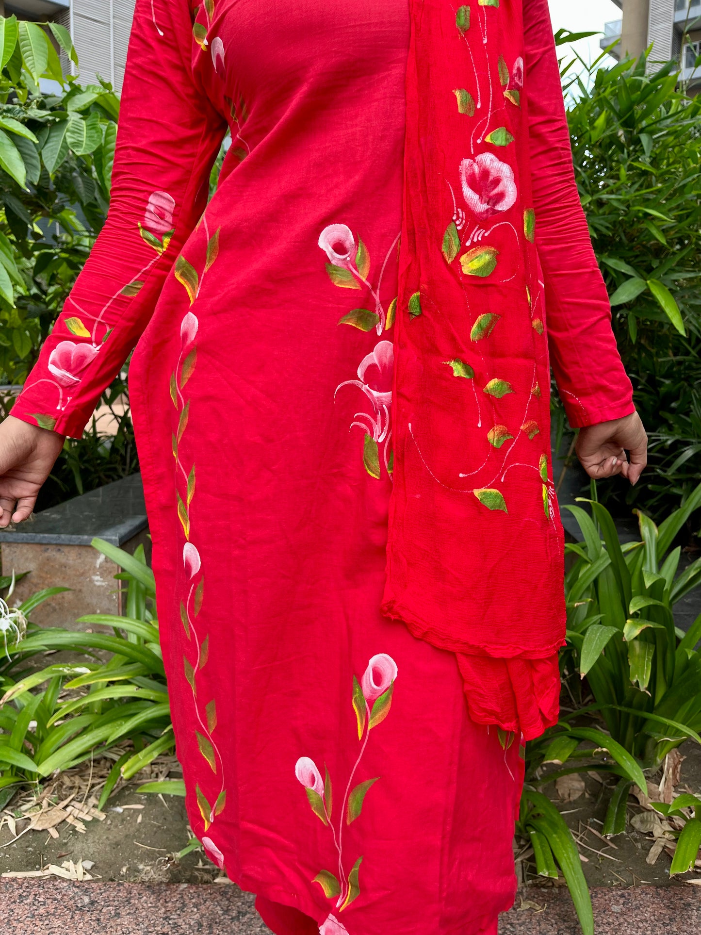 Handpainted Red Suit Set