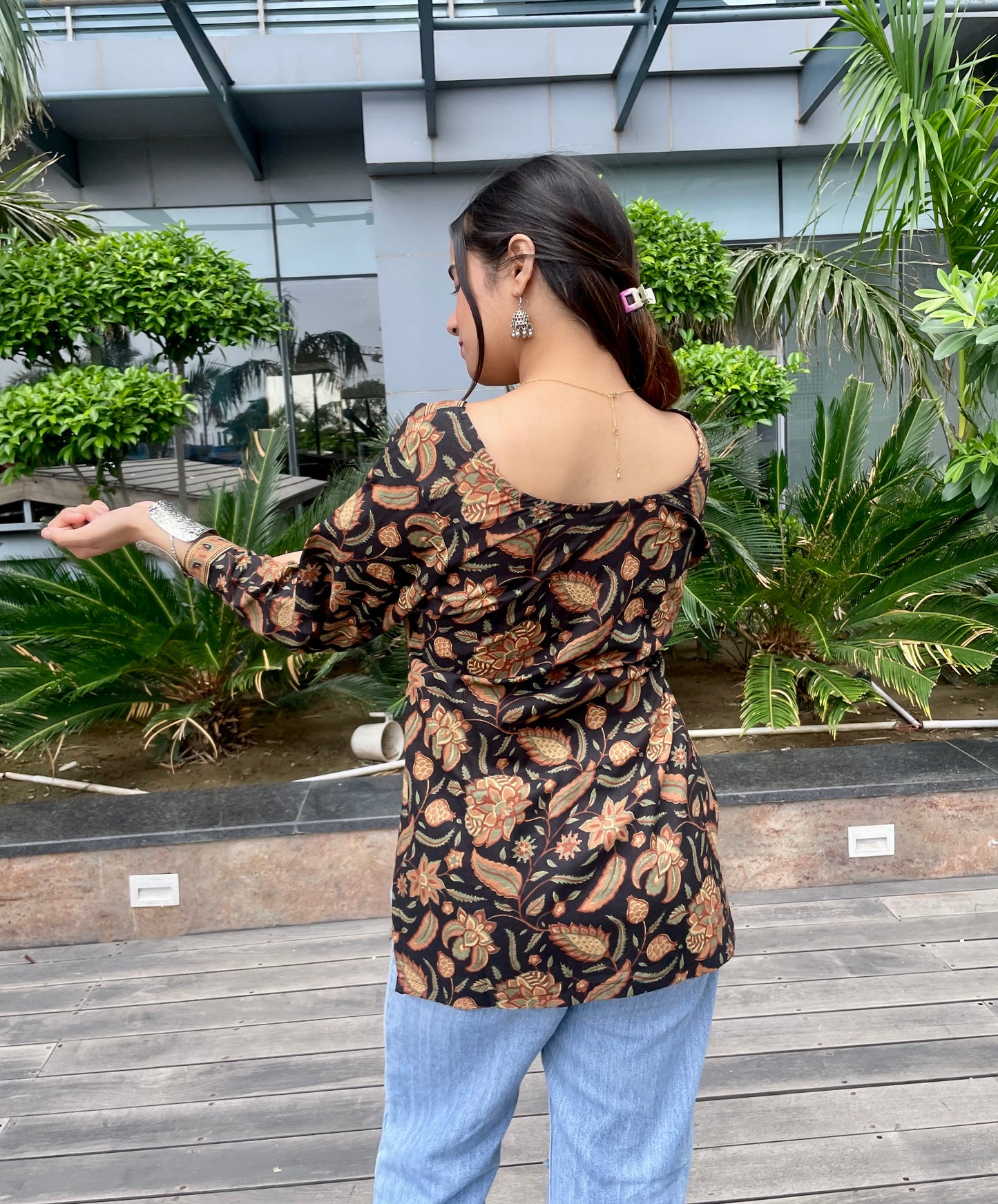 Black Hawa Hawai Straight Short Kurti