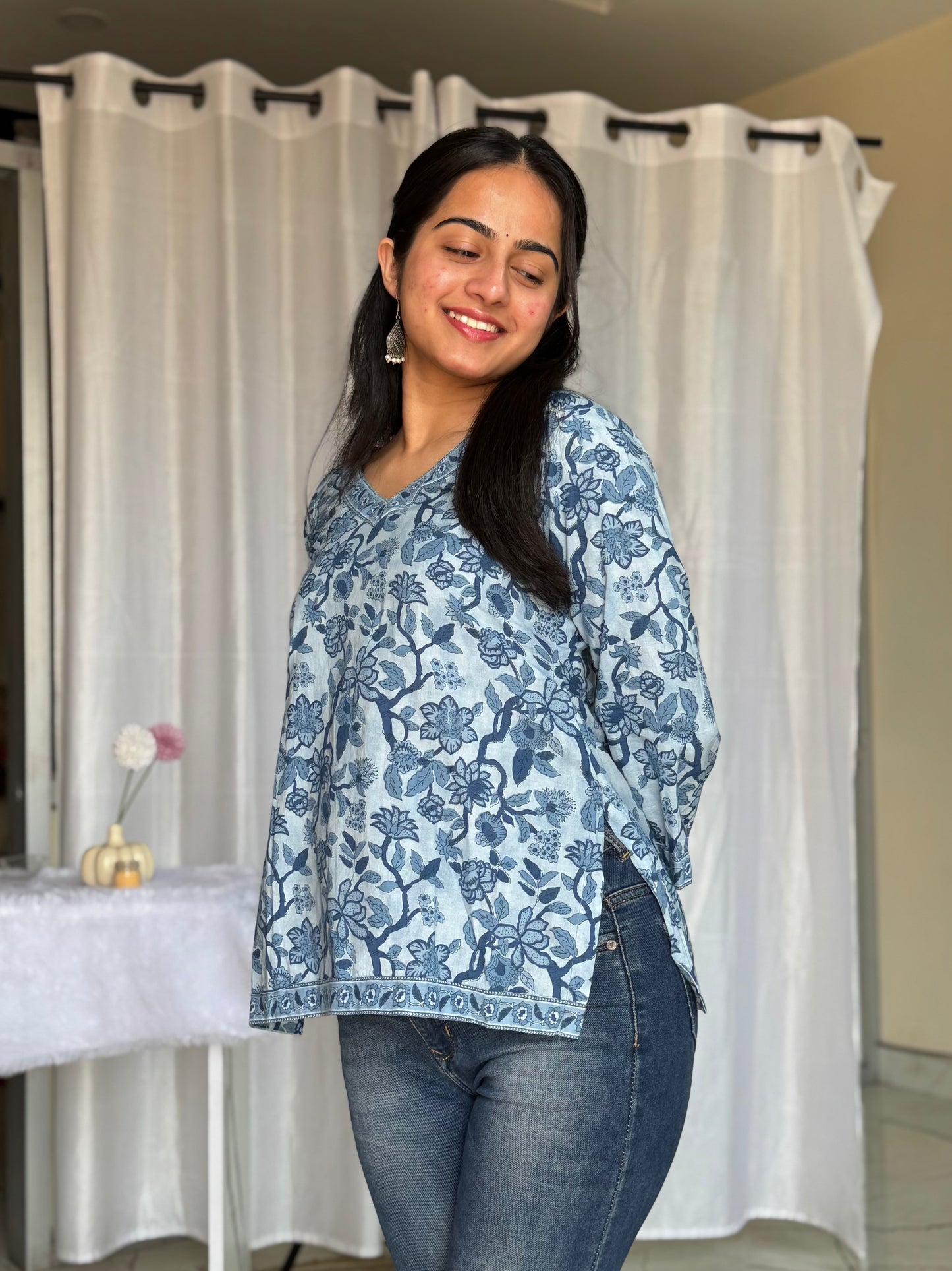 Aridhi Straight Short Kurti