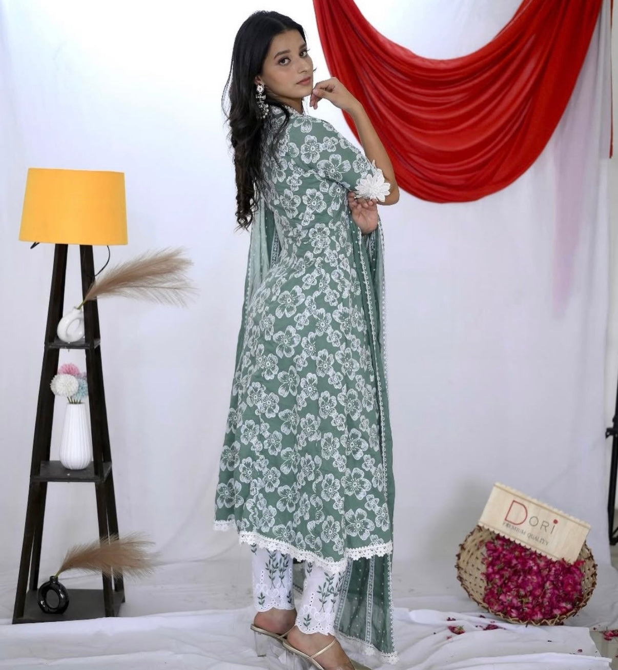 Baghbani Suit Set