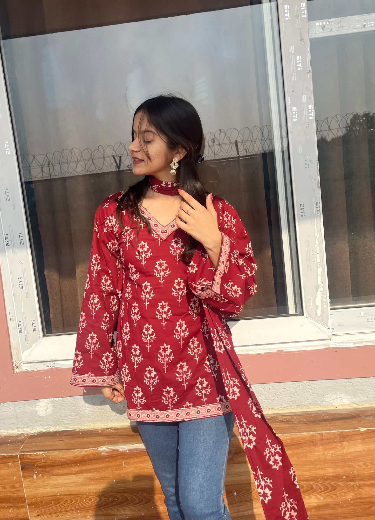 Suhavi Short Kurti ( With neck band)