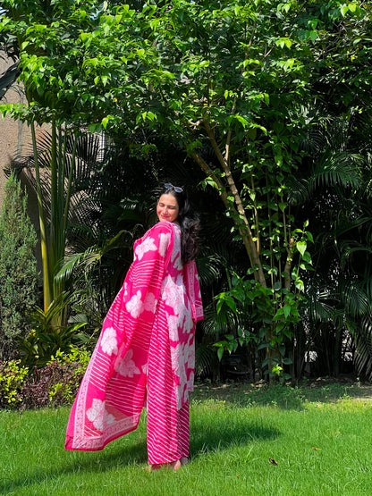 Gulaal Suit Set