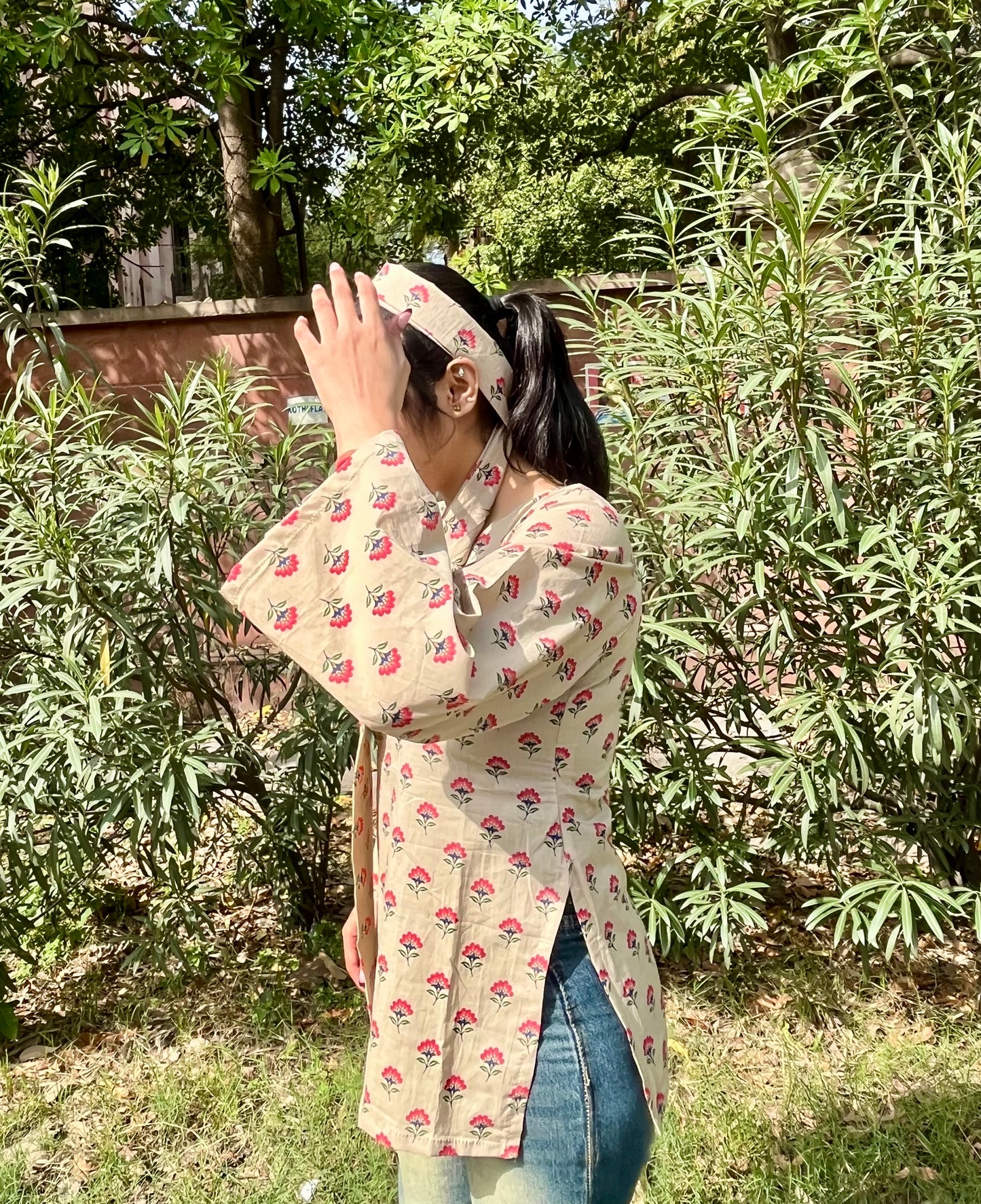 Piya Straight Short Kurti ( with neck band )