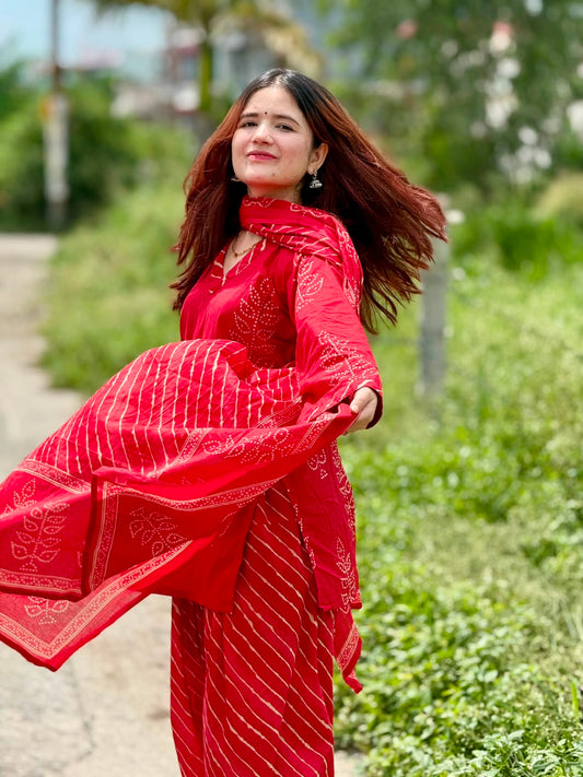 Renuka Farshi Set