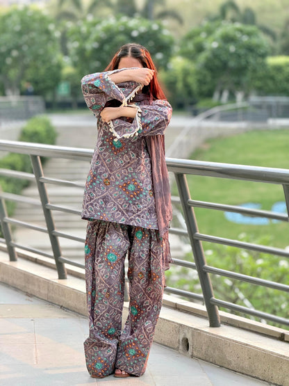 Lavini Farshi Salwar Set