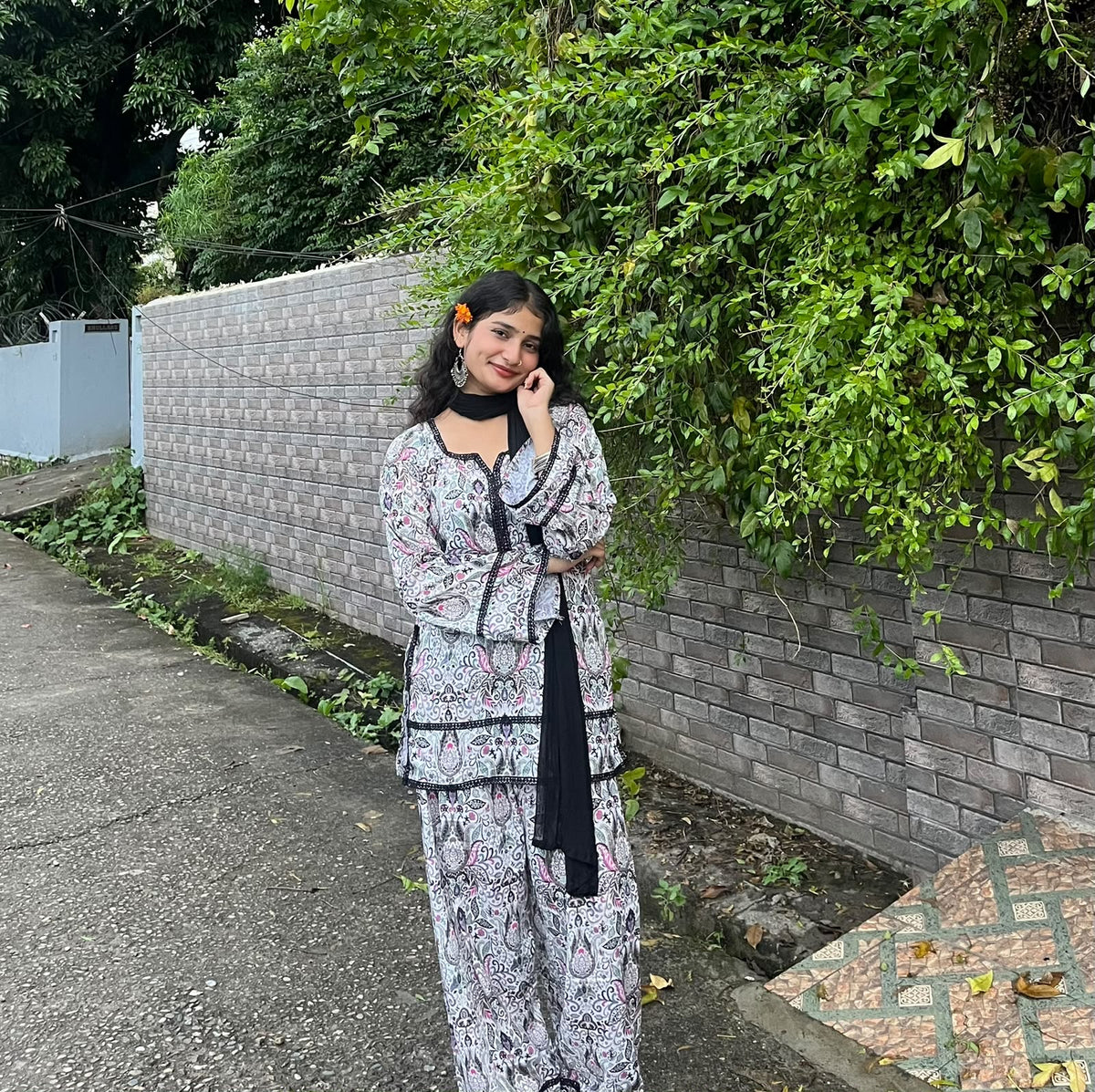 Iniya Set