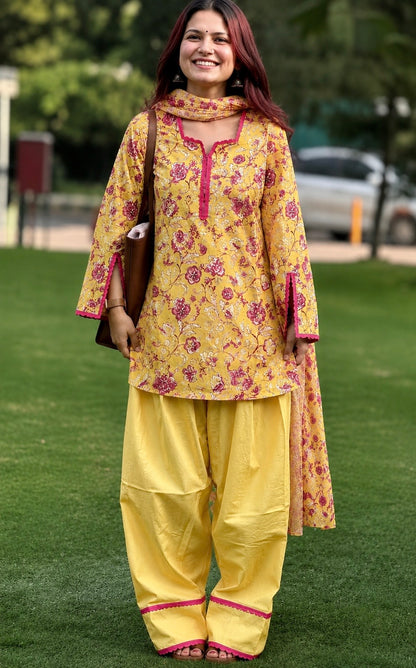 Aam Farshi Salwar Set