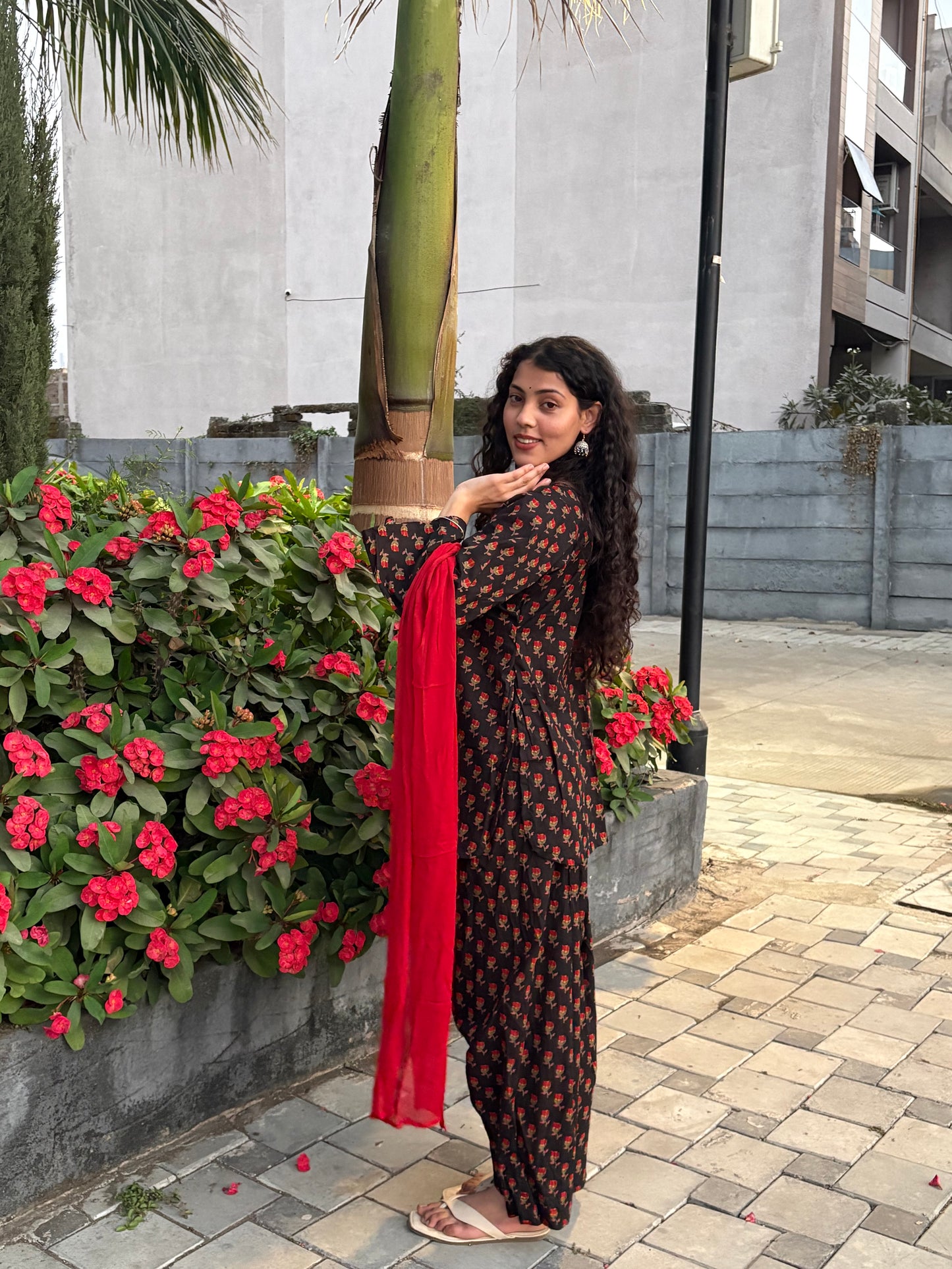 Sanskriti Farshi Salwar Set