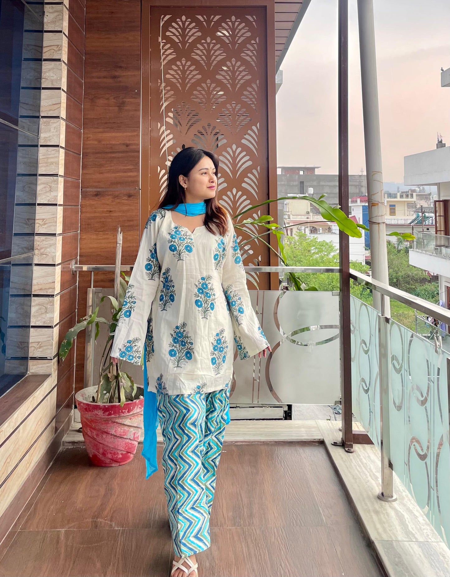 Nitya Farshi Salwar Set