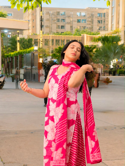 Gulaal Suit Set