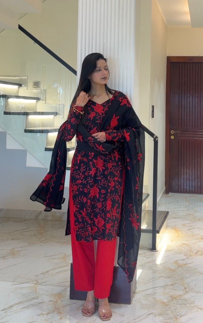 Rumi Suit Set