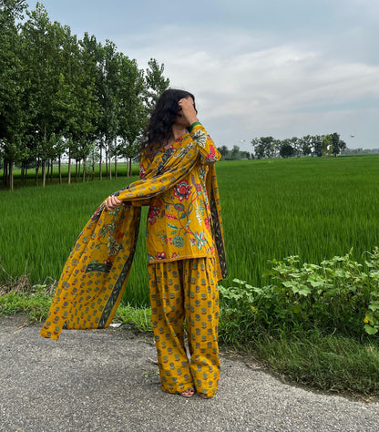 Sunehri Bagh Set