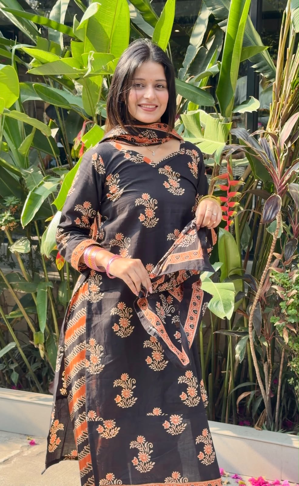 Siyahi Farshi Suit Set