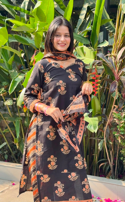 Siyahi Farshi Suit Set