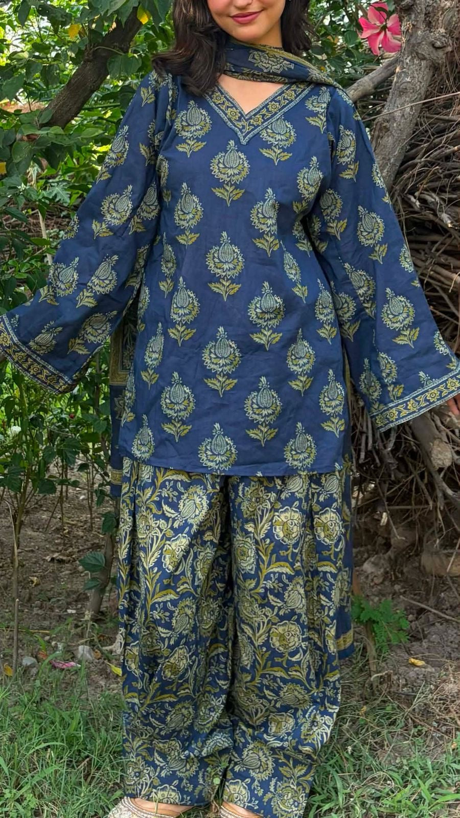 Dimpal Farshi Set ( With plain matching chiffon dupatta)