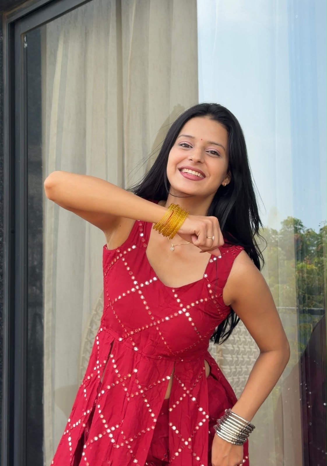 Kajra Re Bell Bottom Set