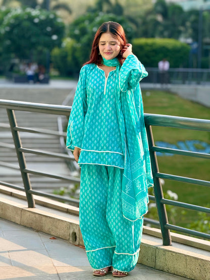 Neer Farshi Set