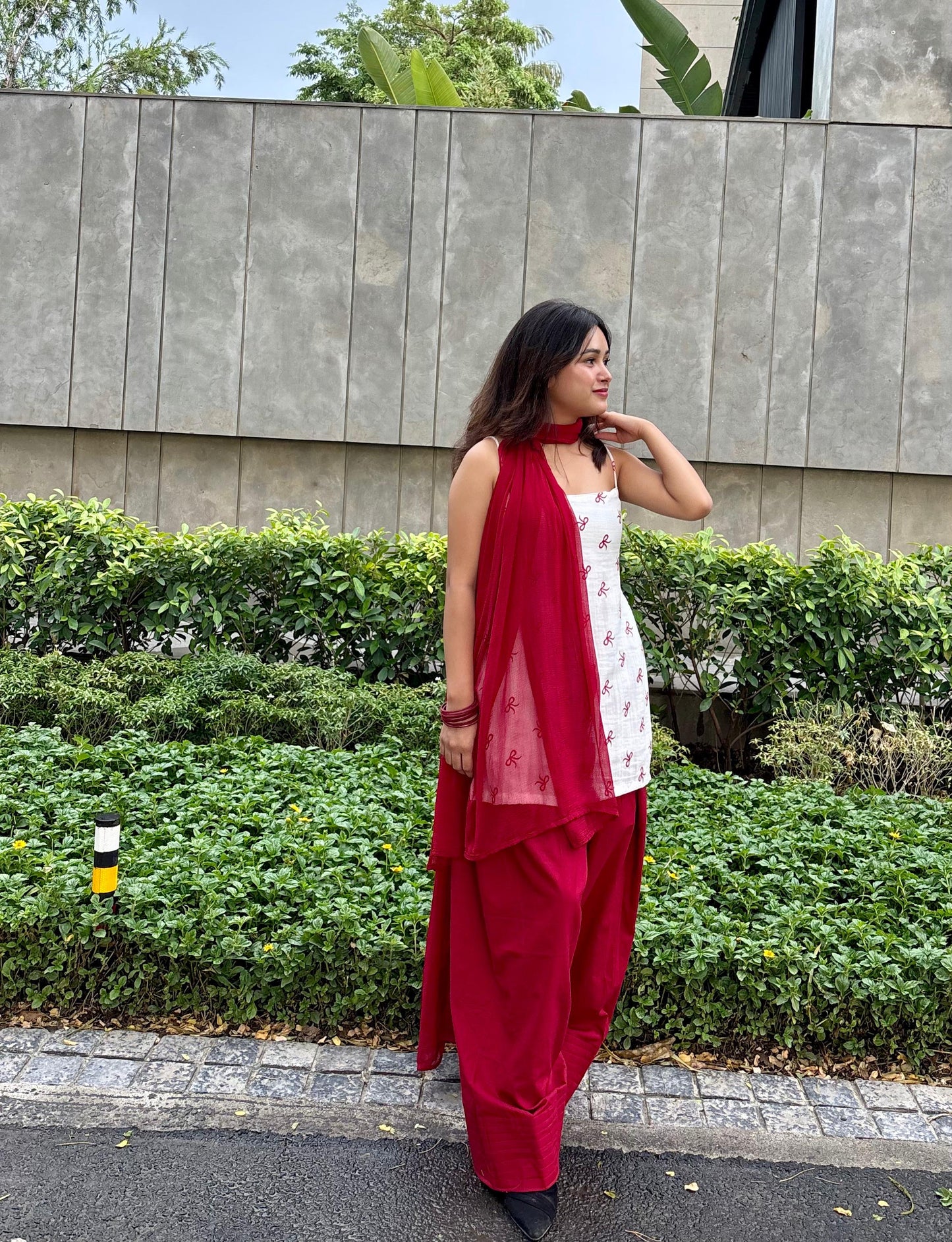 Bow Backless Farshi Set