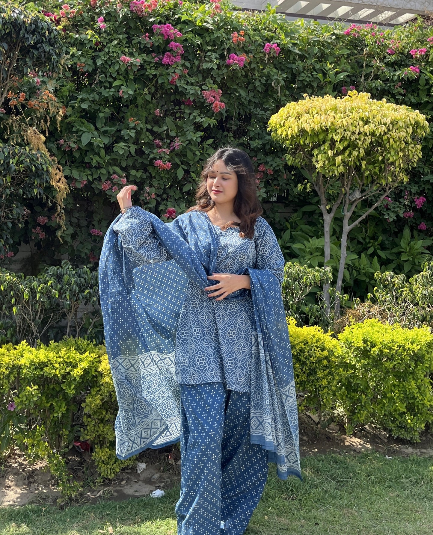 Vani Farshi Salwar Set ( With chiffon matching dupatta)