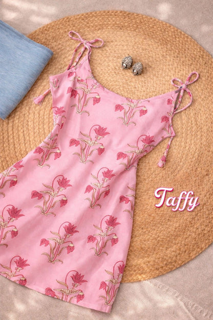 Taffy, tangerine, heena & crimson🌷