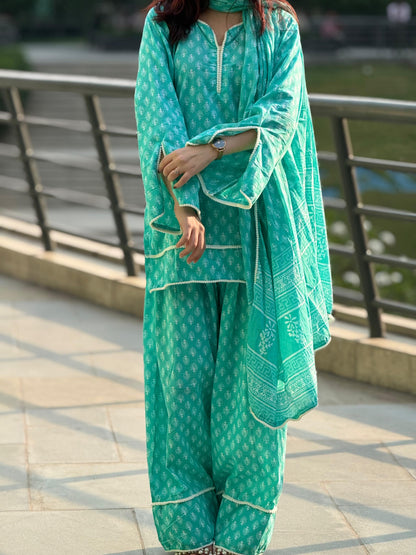 Neer Farshi Set