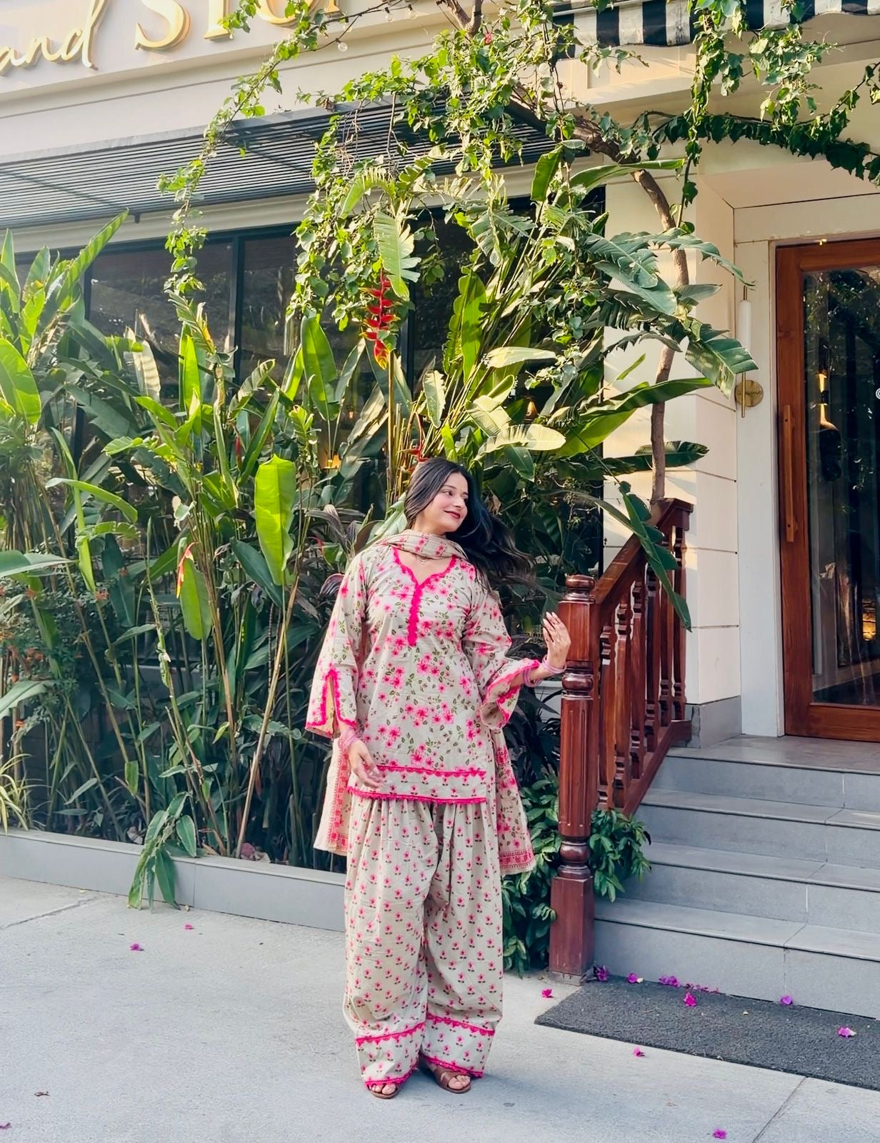 Sitara Farshi Set ( Slight different print )
