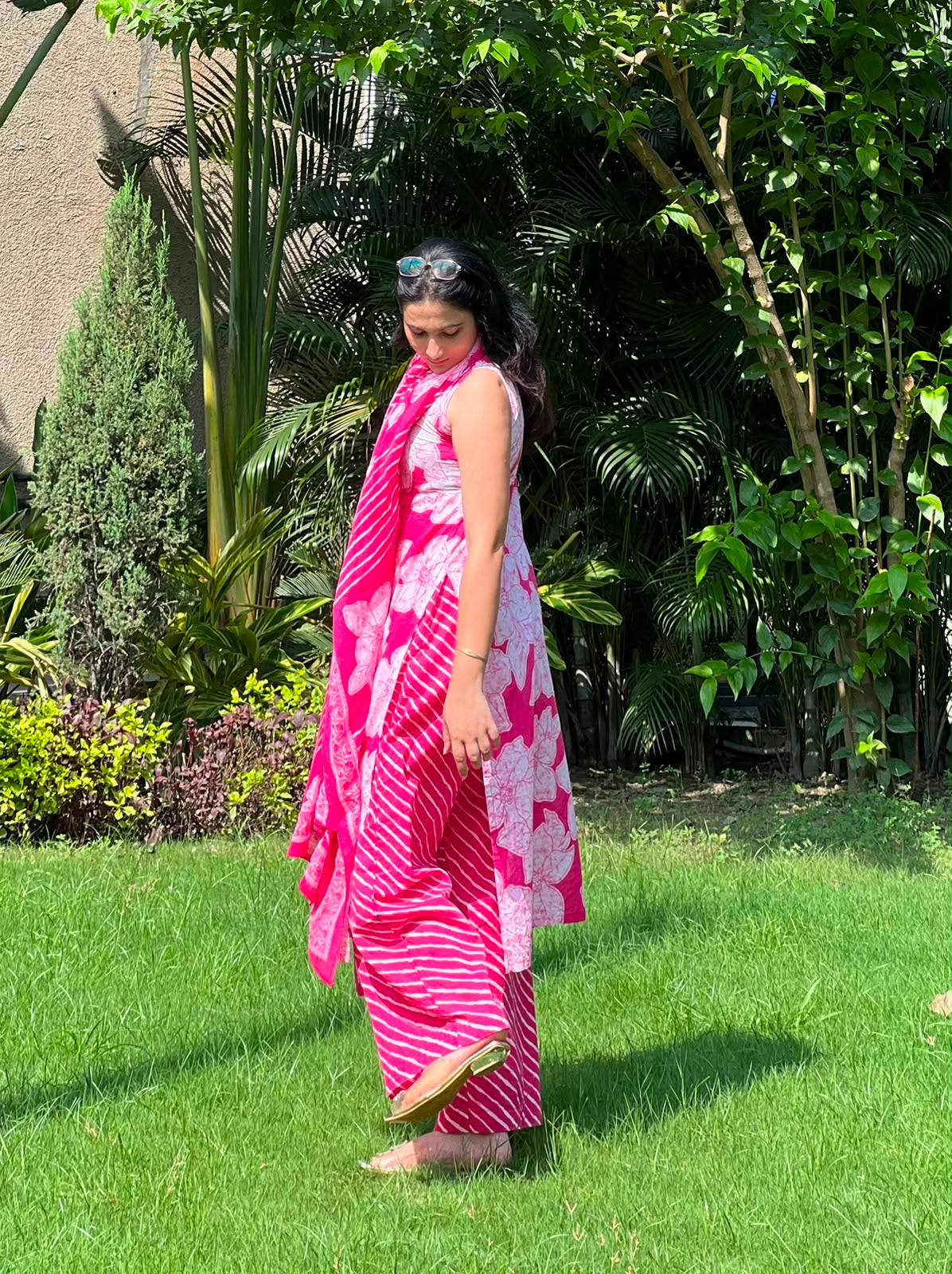 Gulaal Suit Set