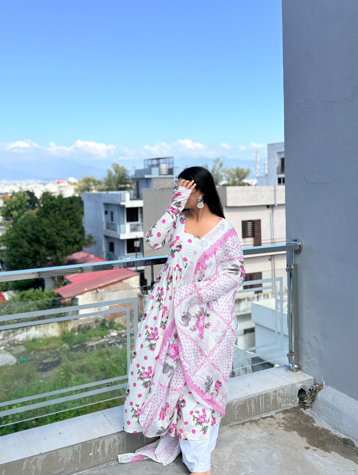 Bindi anarkali set