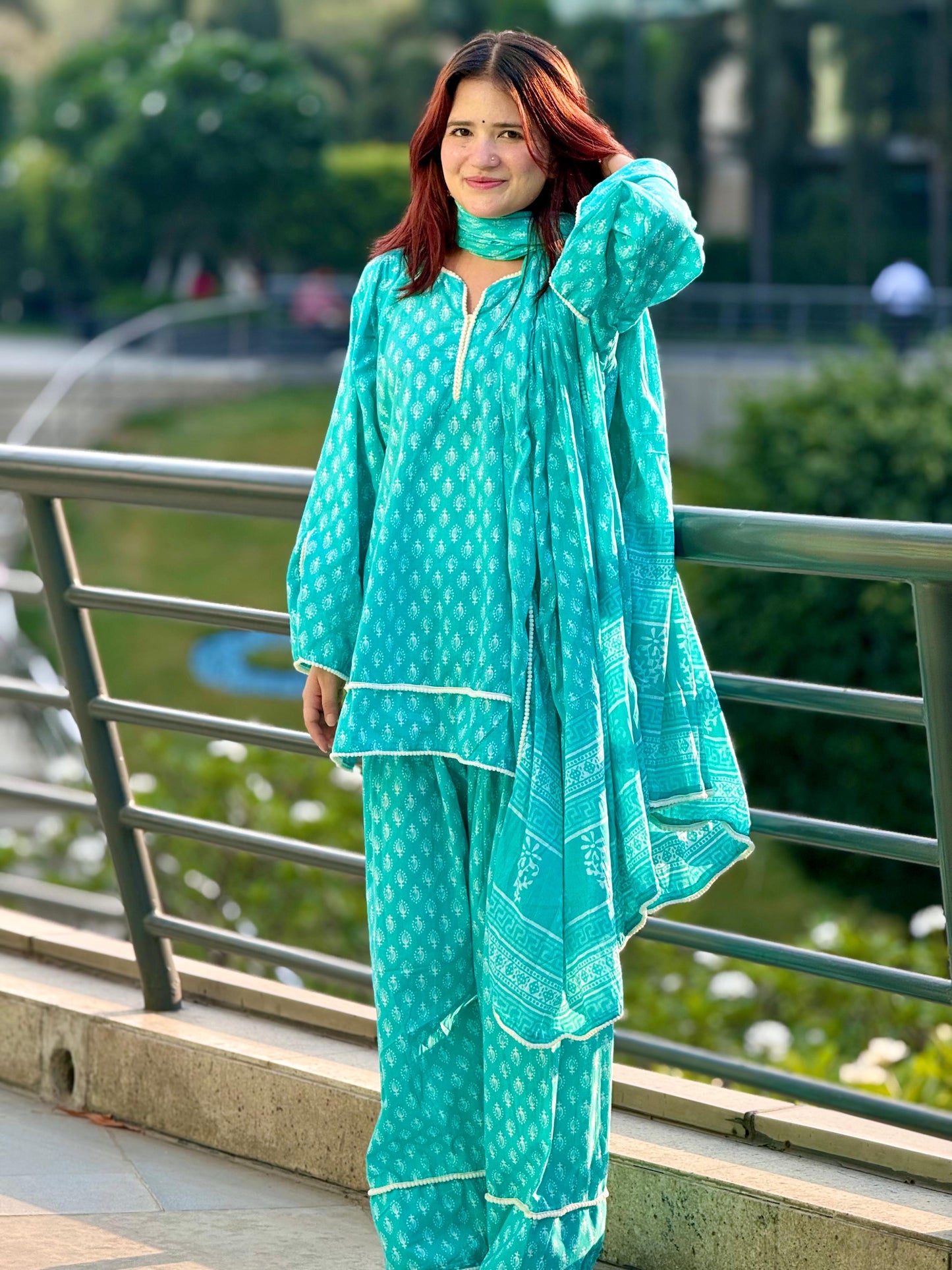 Neer Farshi Set