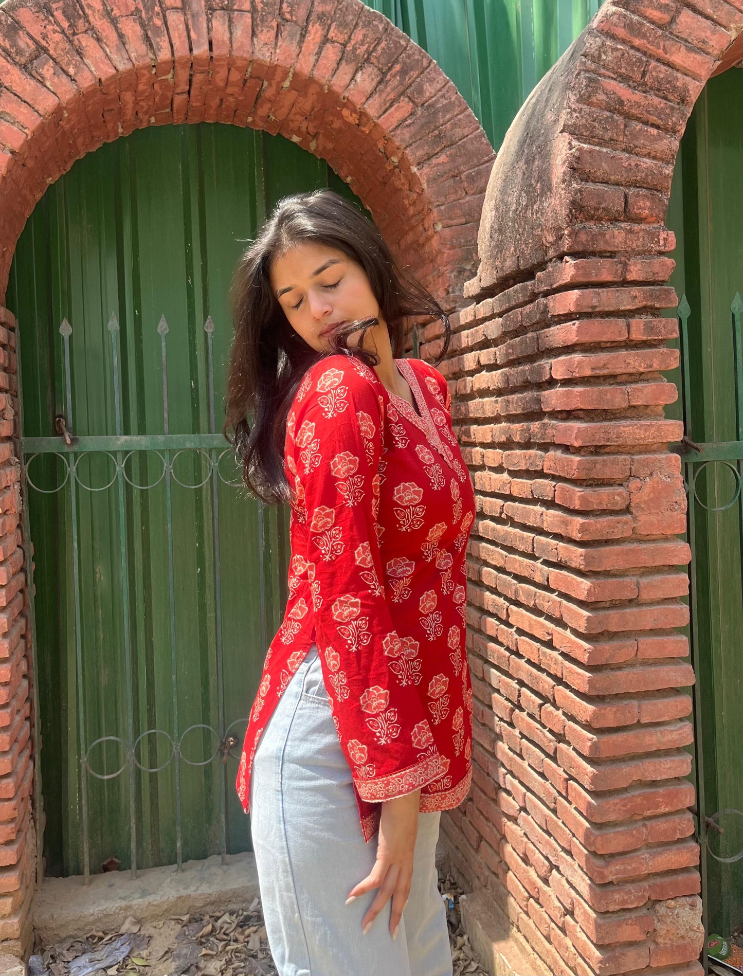 Sharvi straight short kurti