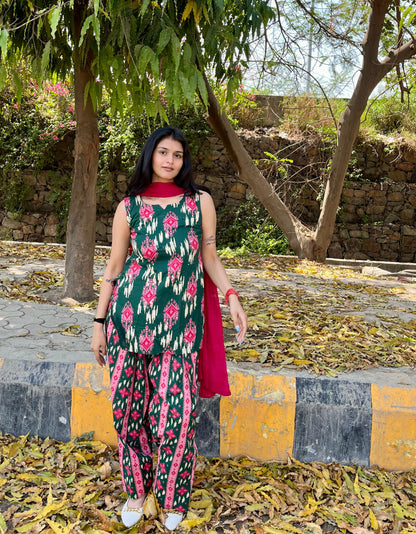 Eesha Farshi Salwar Set