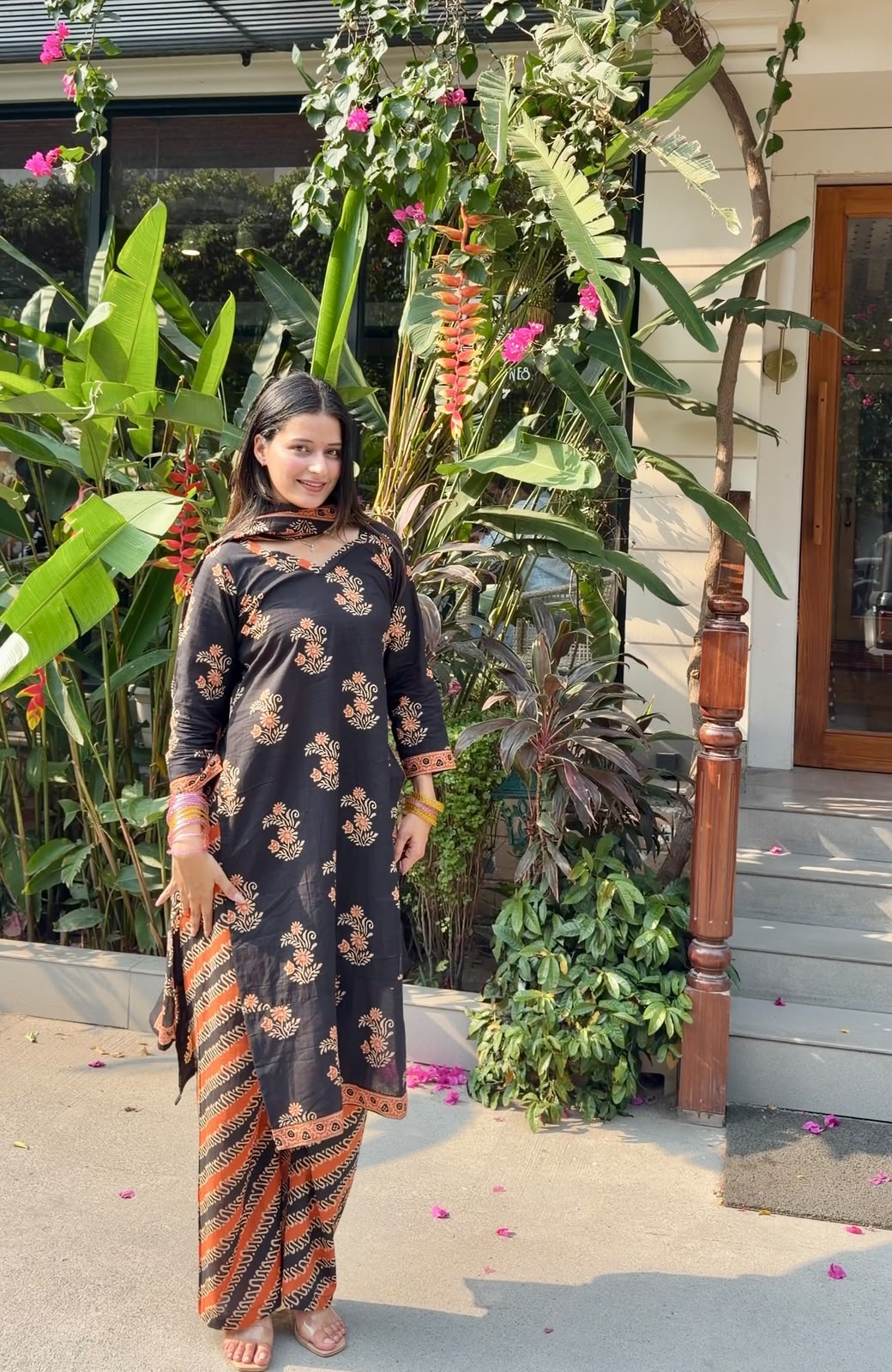Siyahi Farshi Suit Set