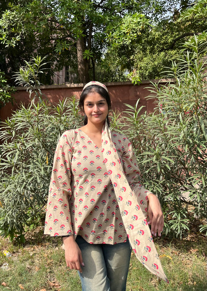 Piya Straight Short Kurti ( with neck band )