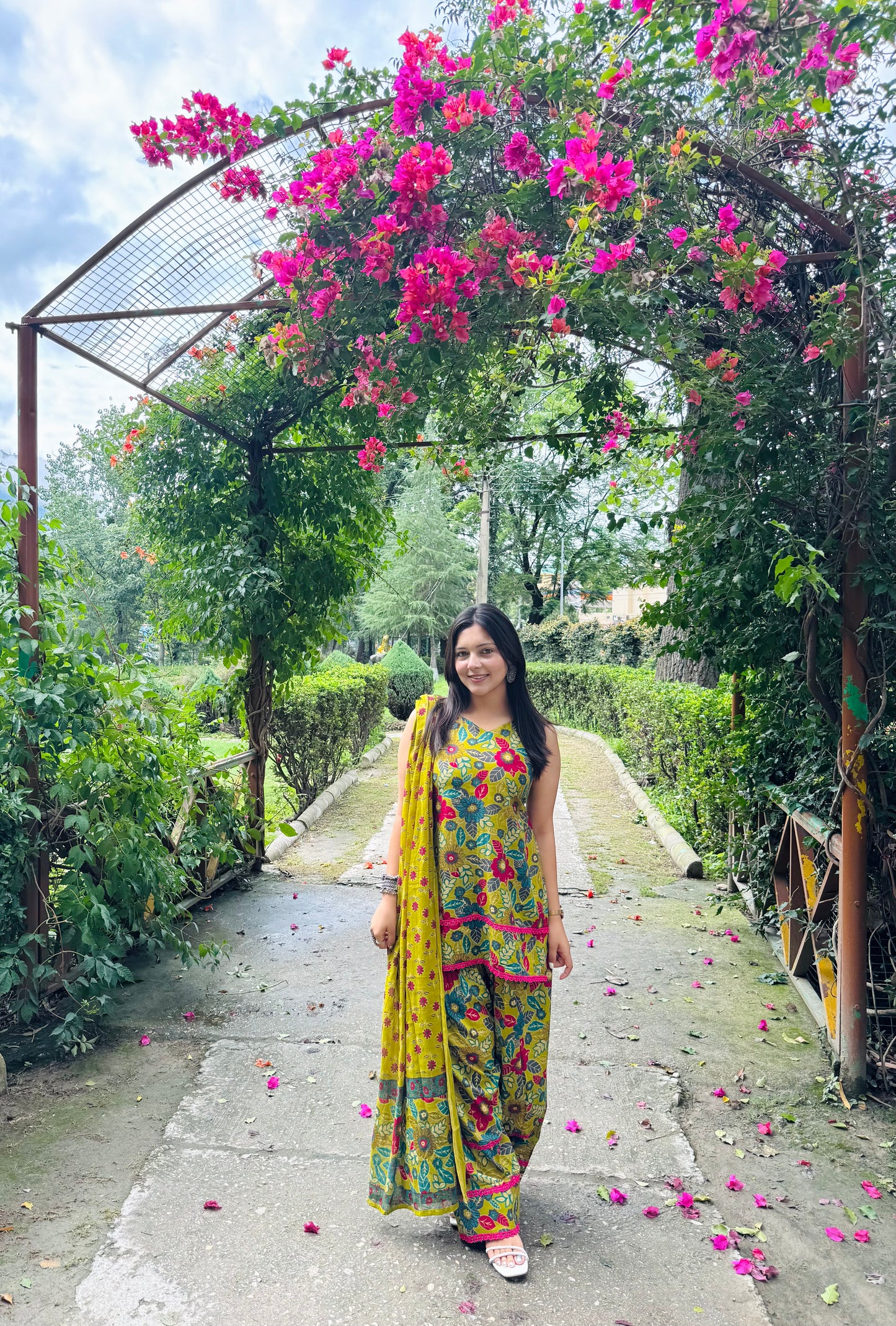 Gulbahaar Farshi Set