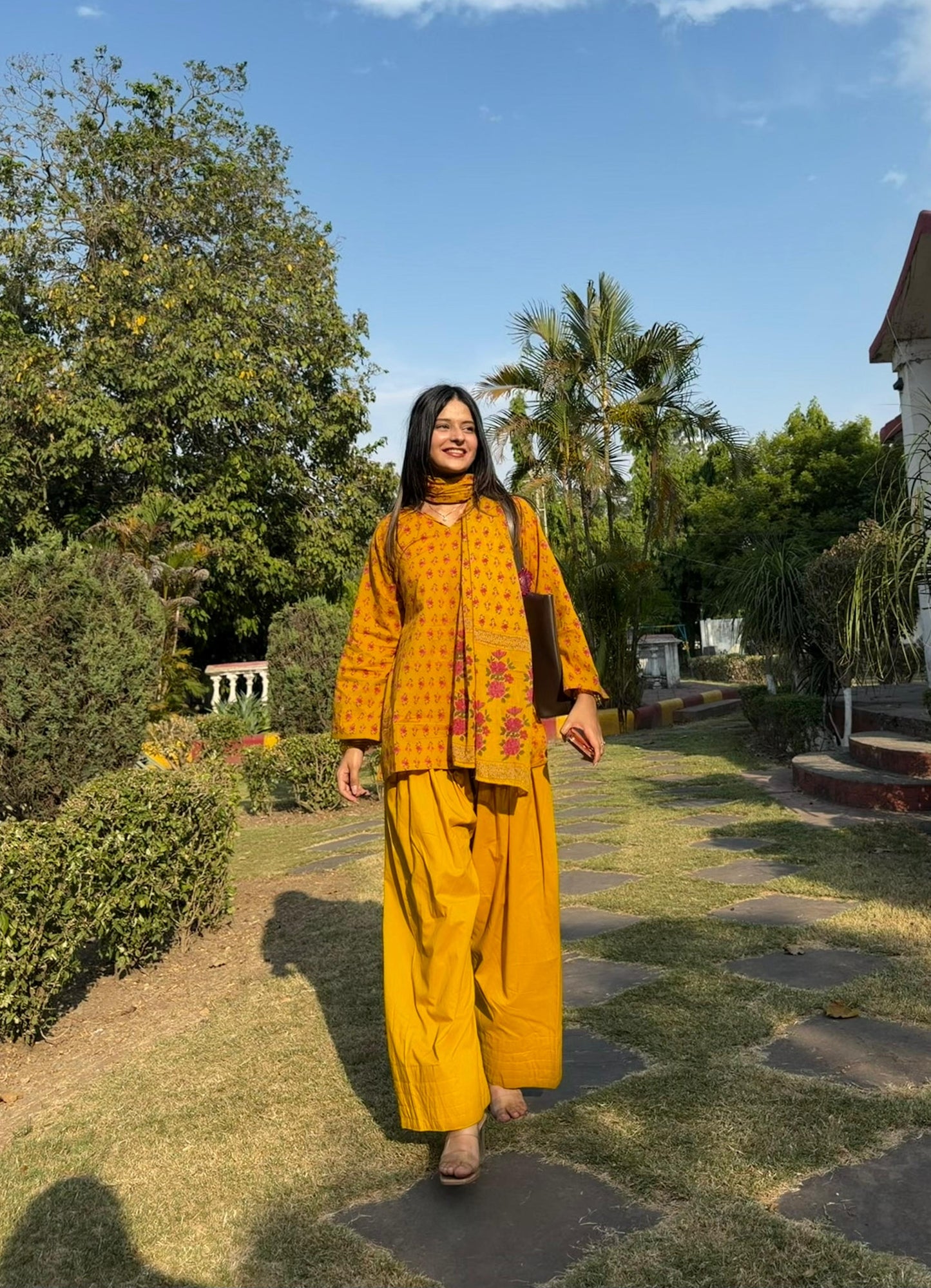 Paheli Farshi Salwar Set