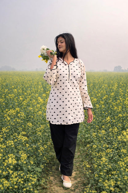 Shakira Farshi Salwar Set