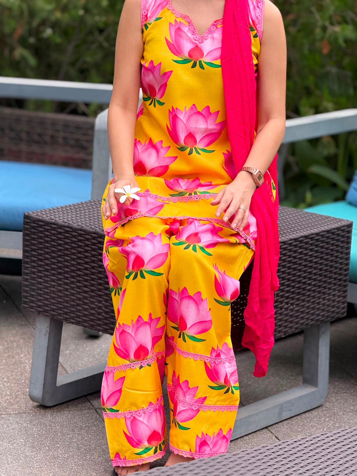 Basanti Set