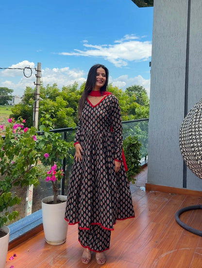 Param Sundari Anarkali Set
