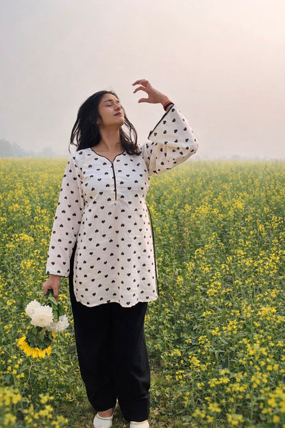 Shakira Farshi Salwar Set