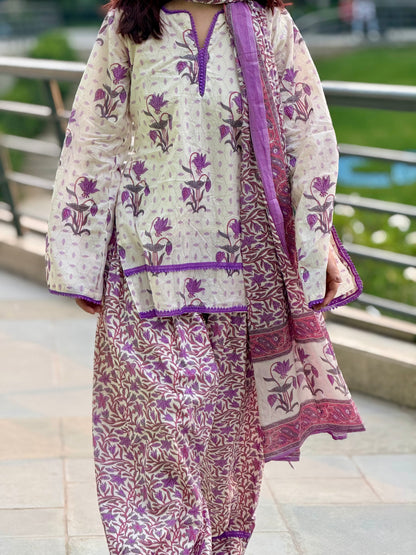 Haseen Farshi Salwar Set ( with matching purple chiffon dupatta )