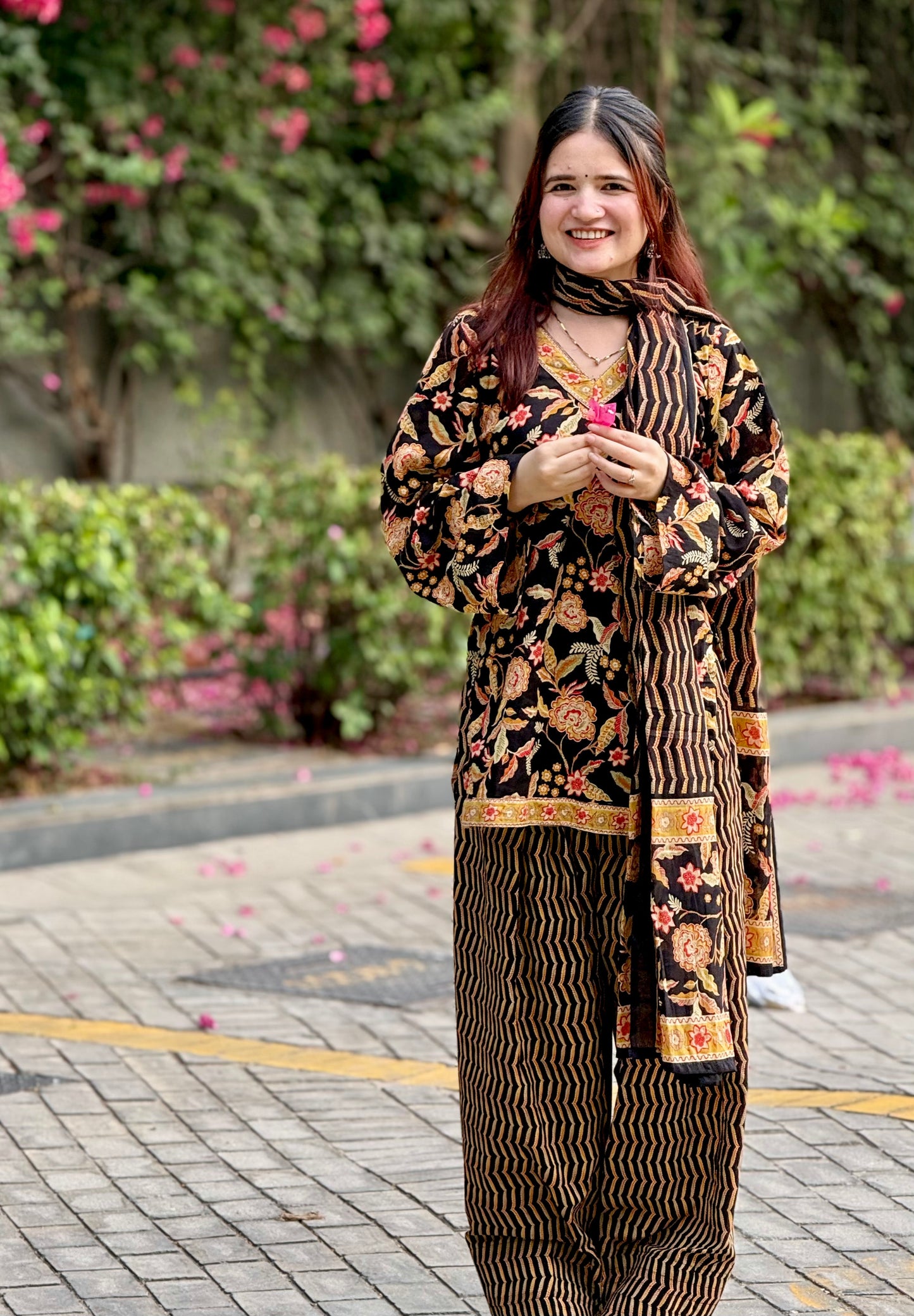 Nayab Farshi Salwar Set