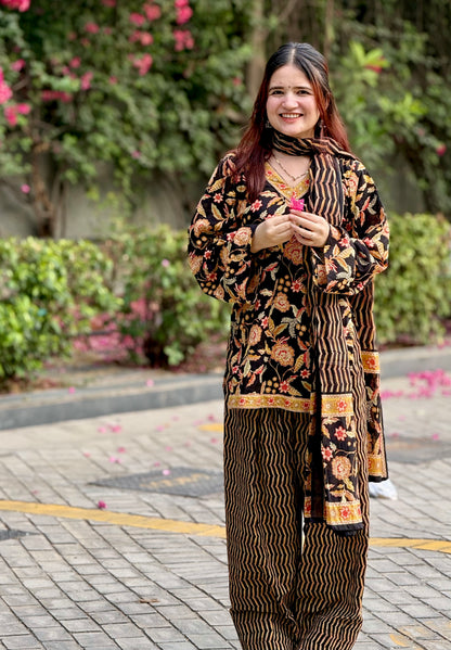 Nayab Farshi Salwar Set
