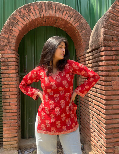 Sharvi straight short kurti