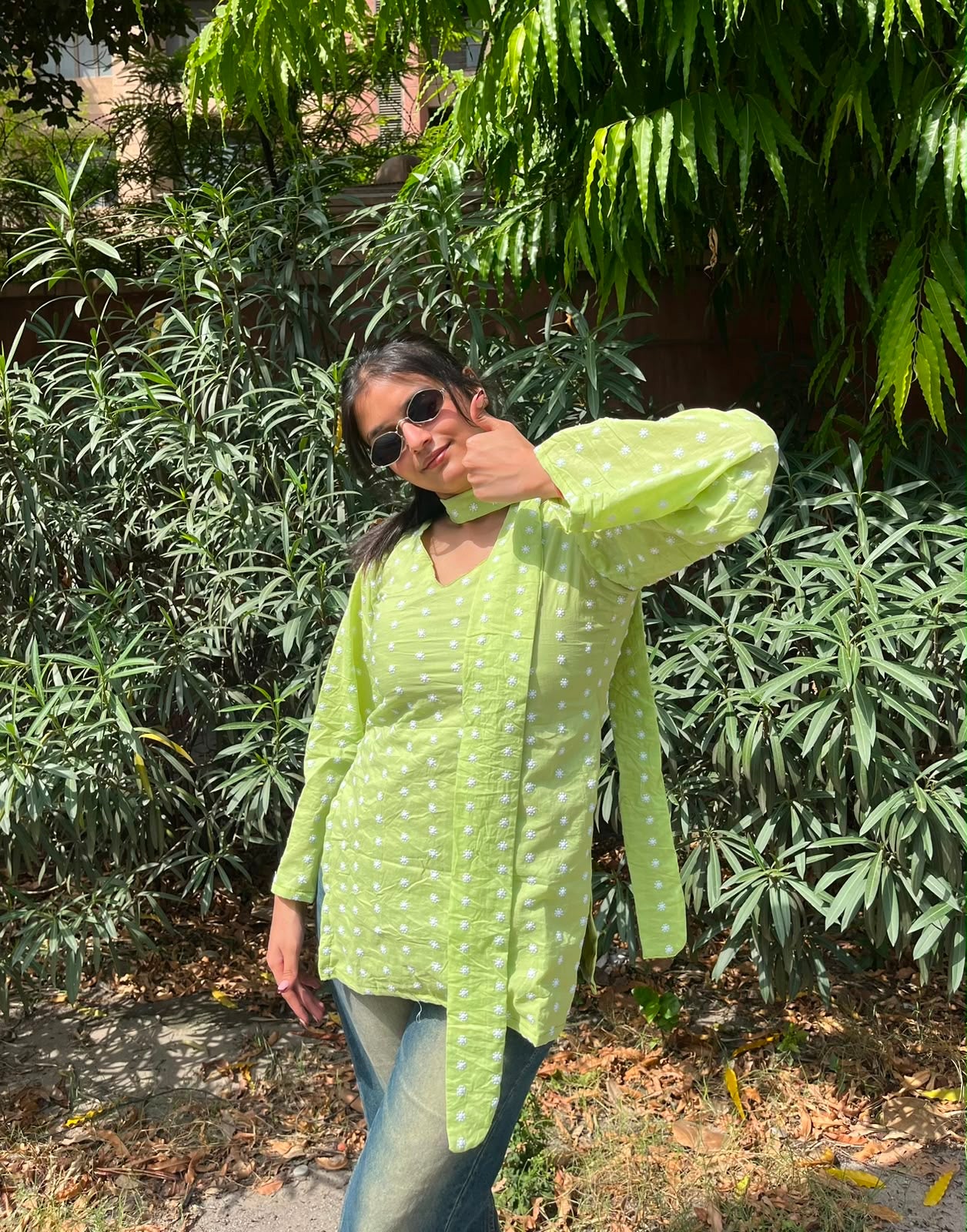 Pesto Kurti (with neck band)