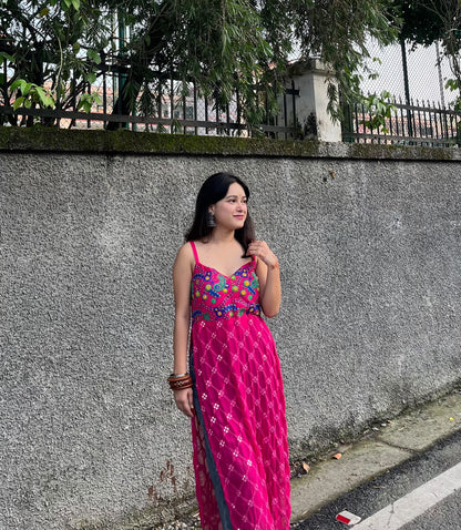 Navrangi Backless In Pink