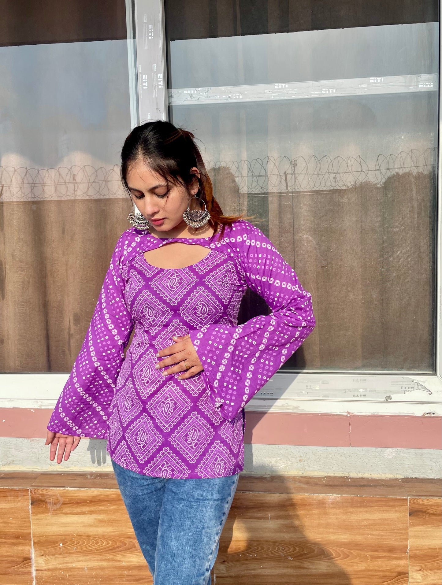 Yukta Convertible Corset Back Kurti